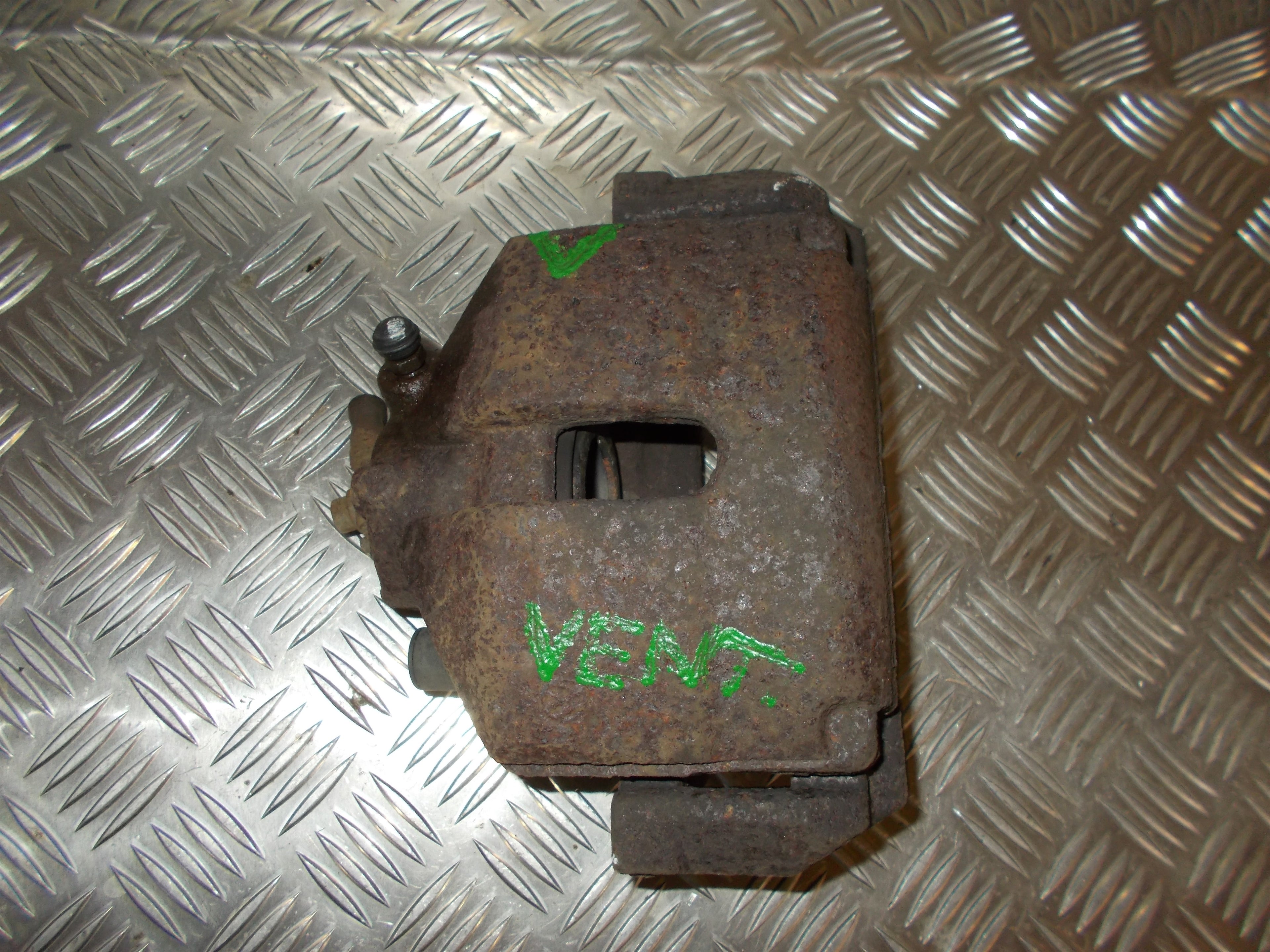 VW Touran 1T/Gp Bremsekaliber Vf Med OEM Nr. 1K0615123E Fra VW Ophugger