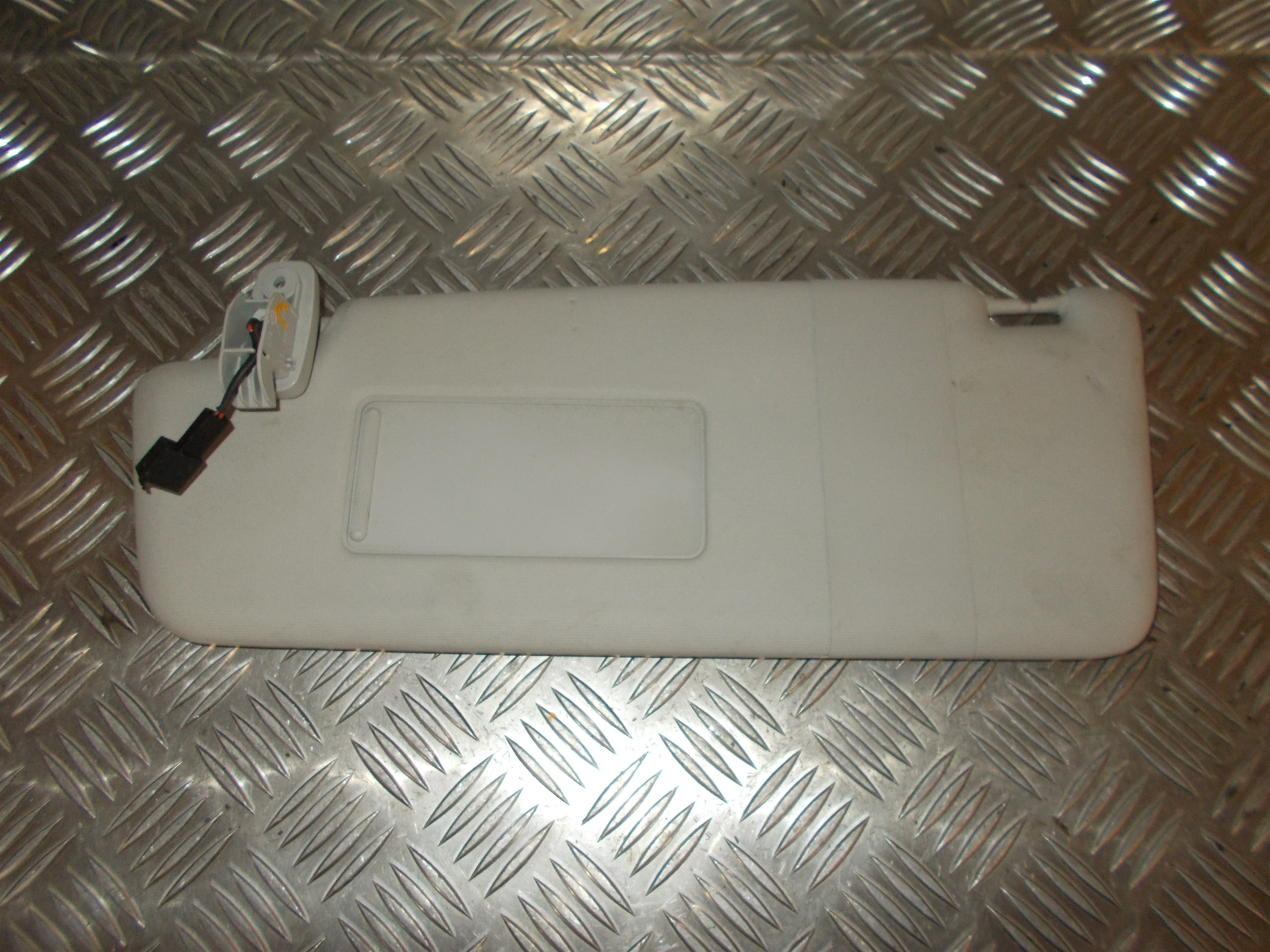 VW Touran 1T/Gp Solskærm Med OEM Nr. 1T0857551A Fra VW Ophugger