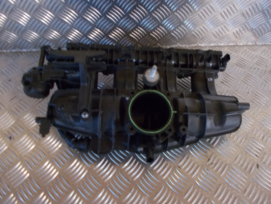 Audi A4 8K Manifold Ind Med OEM Nr. 061331859A203 Fra Audi Ophugger