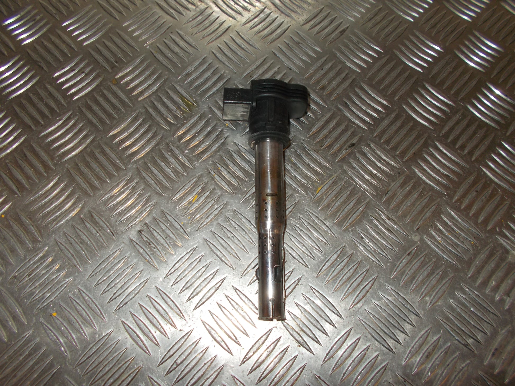 Audi A4 8K Tændspole El Med OEM Nr. 07K905715F Fra Audi Ophugger