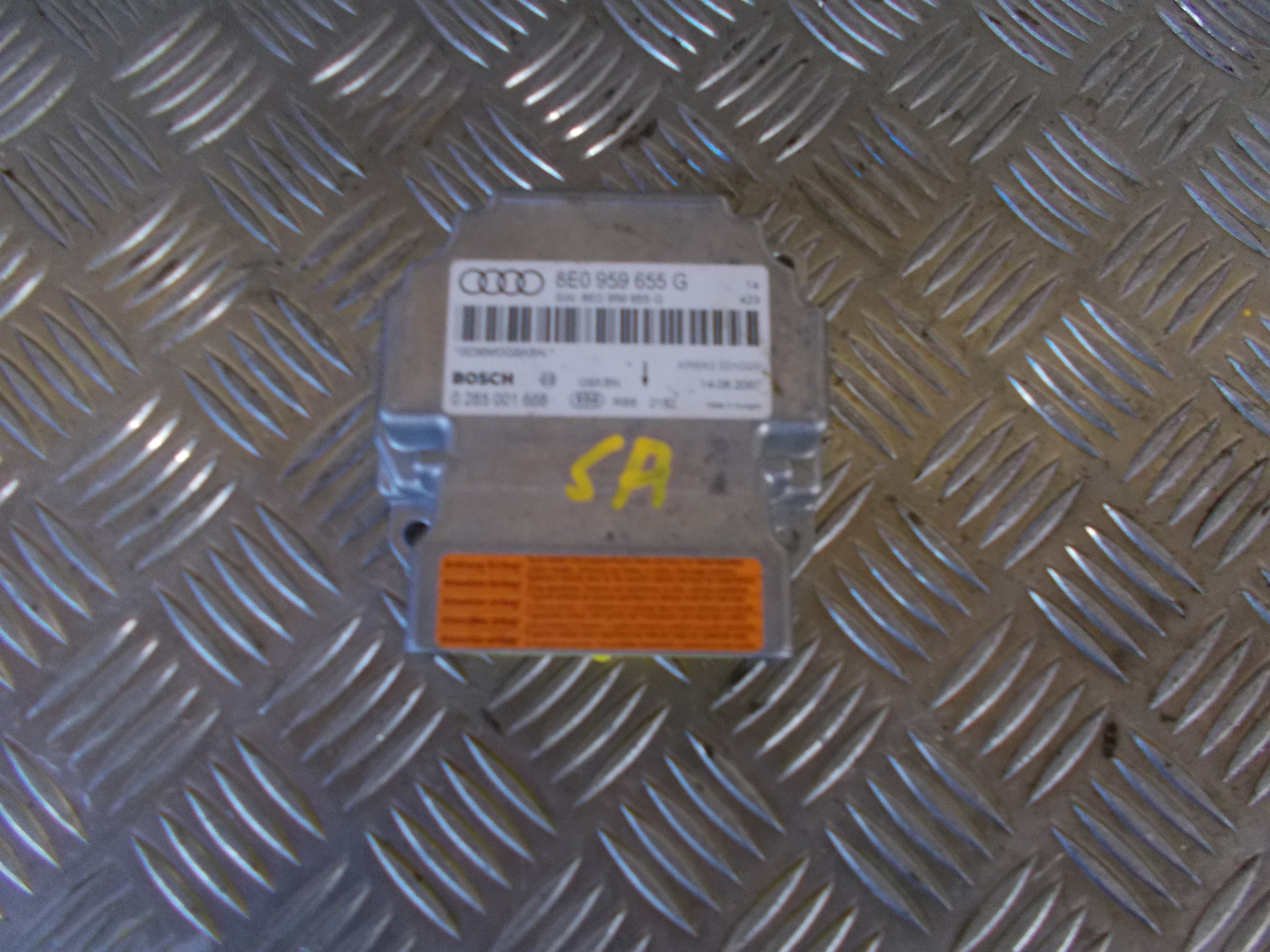 Audi A4 Airbag Elboks Med OEM Nr. 8E0959655G Fra Audi Ophugger