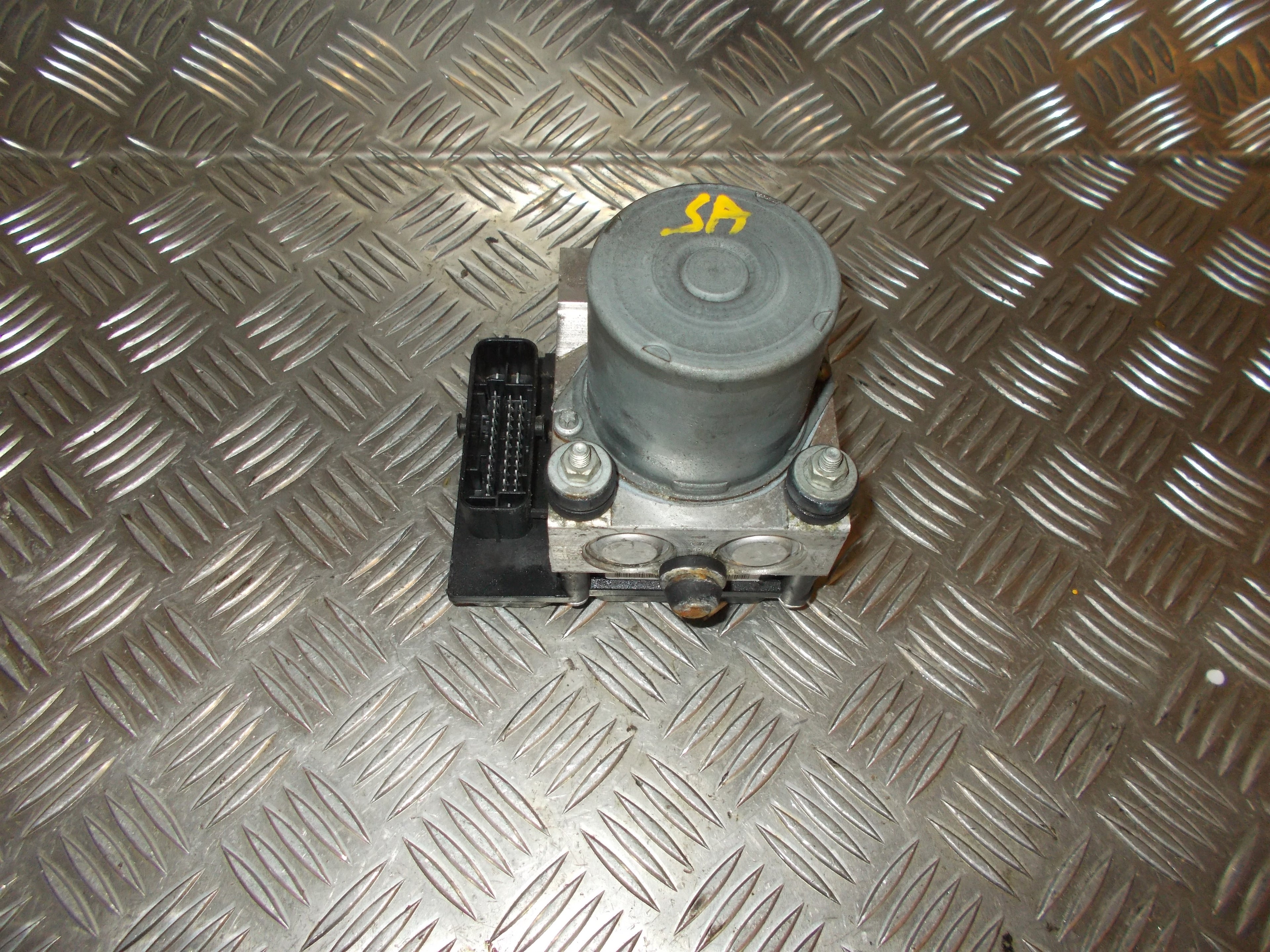 Audi A4 ABS Pumpe Med OEM Nr. 0265950474 Fra Audi Ophugger
