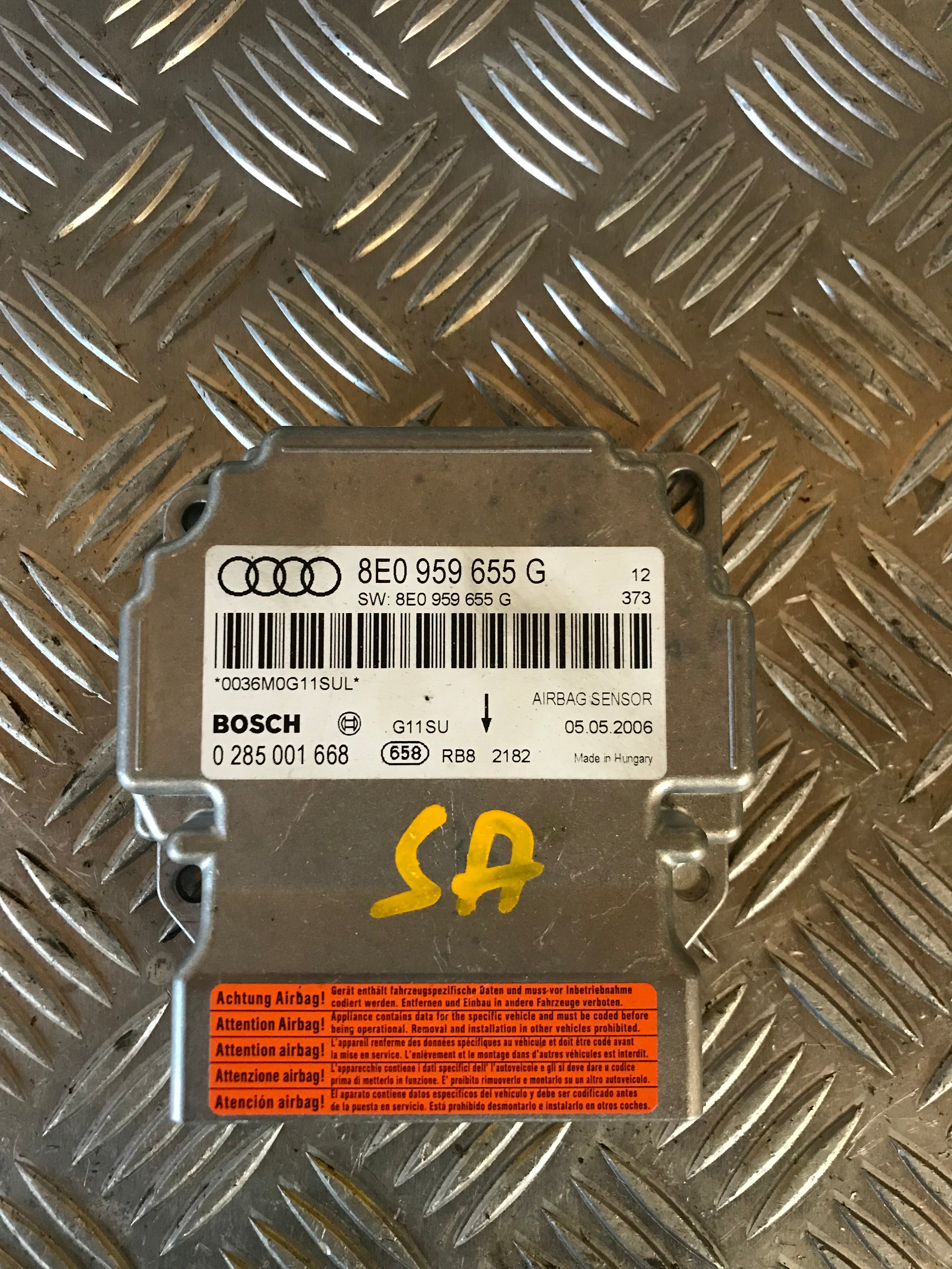 Audi A4 Airbag Elboks Med OEM Nr. 8E0959655G Fra Audi Ophugger