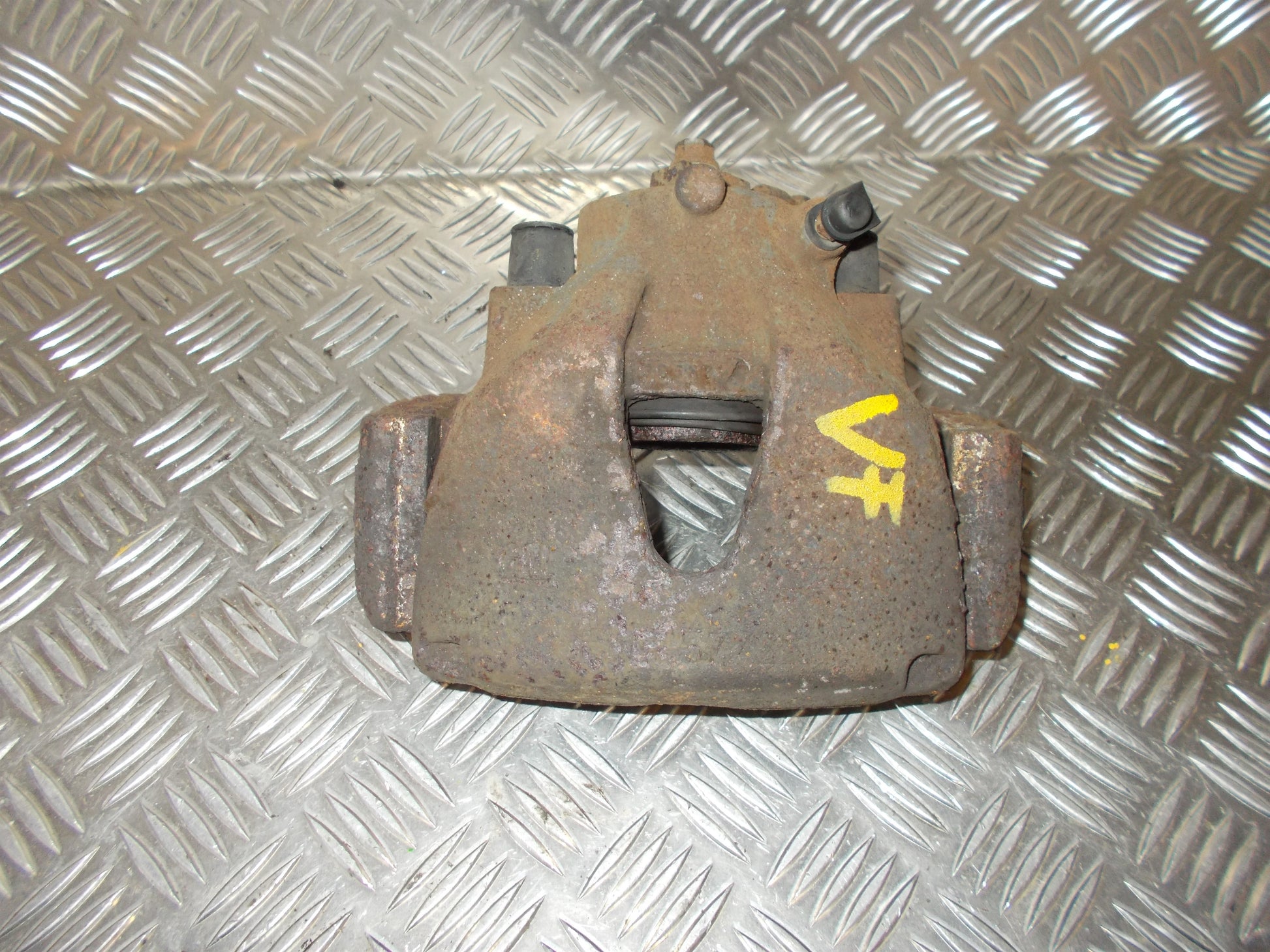 Opel Zafira B Bremsekaliber VF Med OEM Nr. Ophugger Fra Opel Ophugger