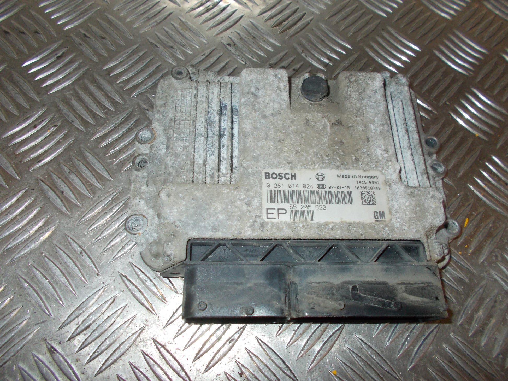 Opel Zafira B Motorstyring - Motorstyreboks - Injection Elboks Med OEM Nr. 55205622 Fra Opel Ophugger