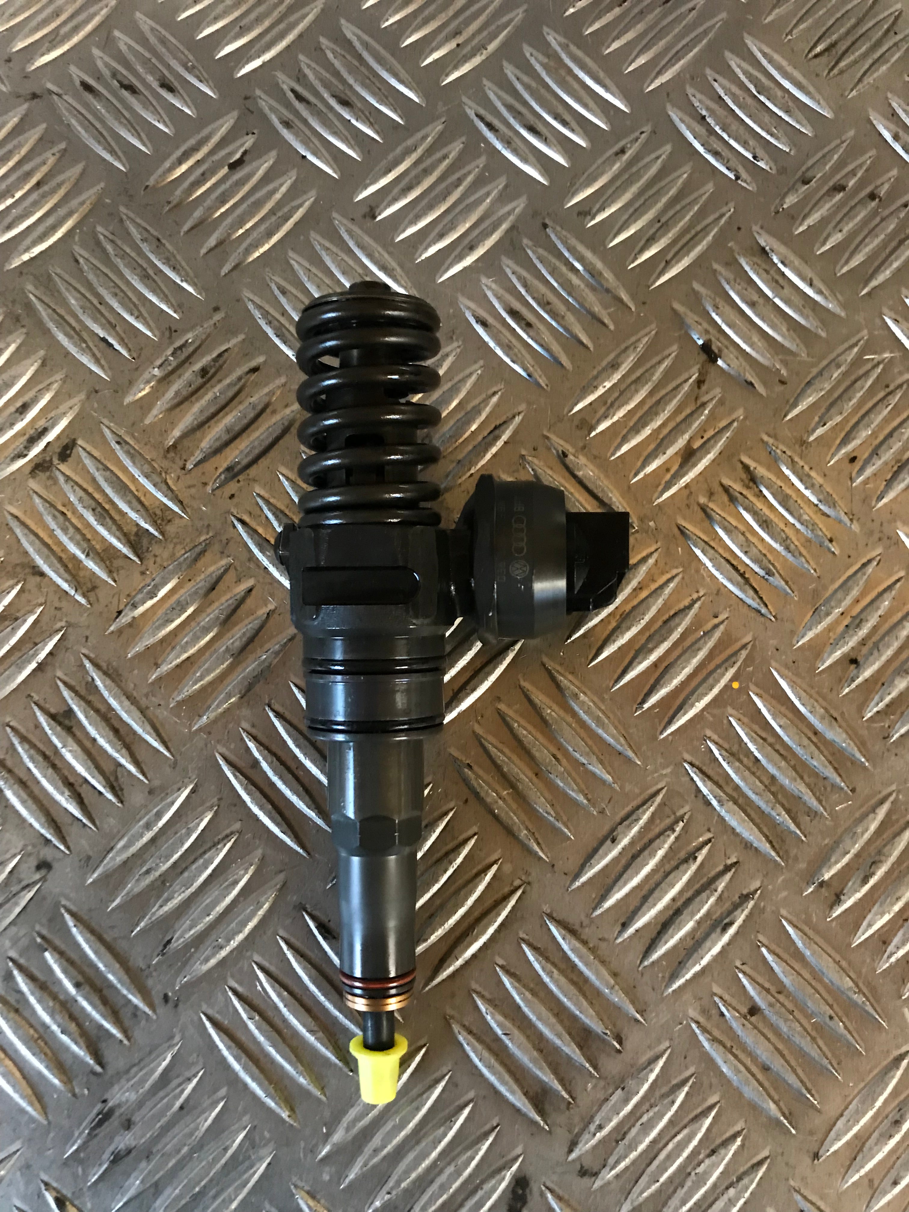 VW Touran 1T/Gp Dyse Med OEM Nr. 038130073BN Fra VW Ophugger