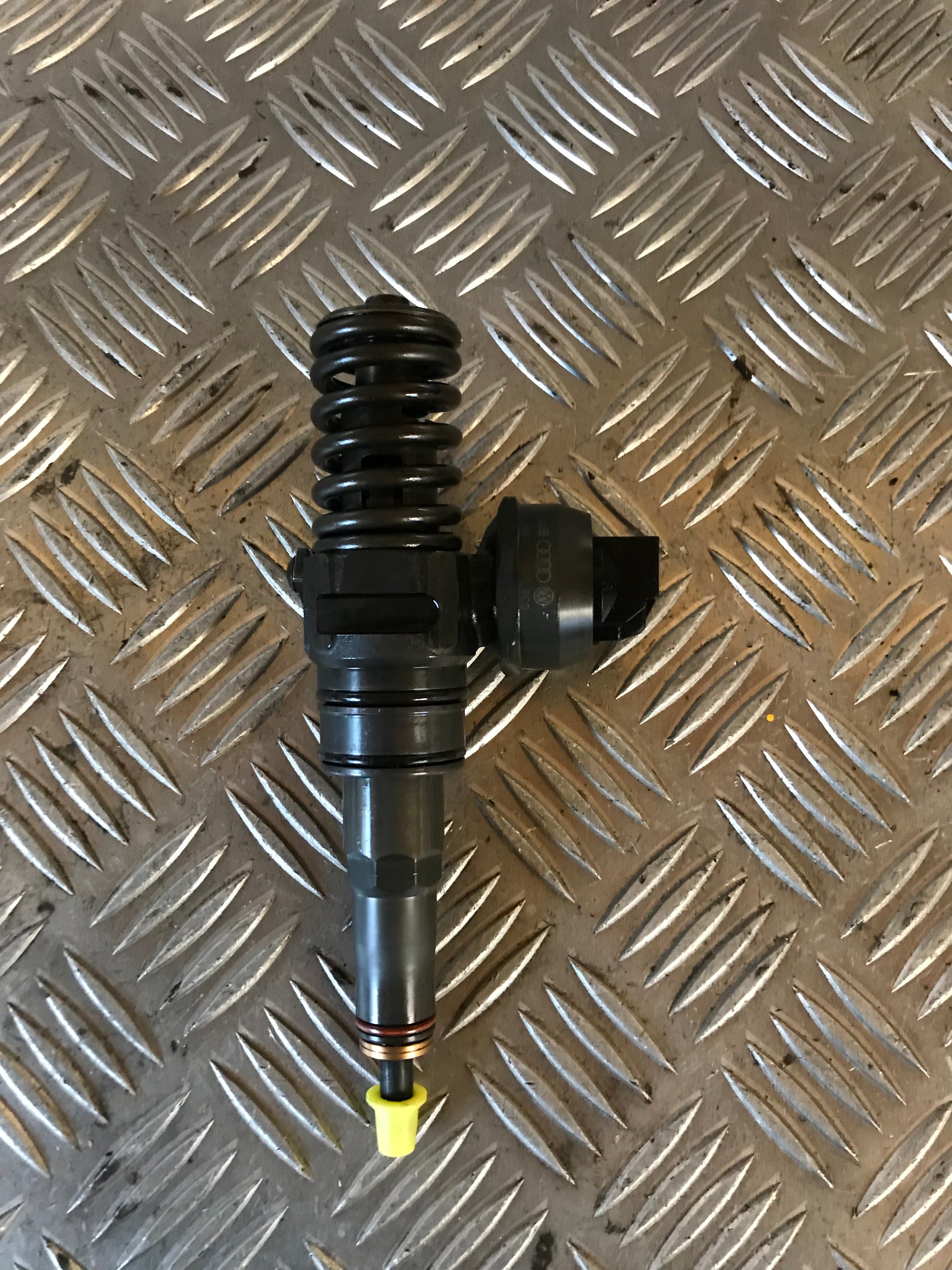 VW Touran 1T GP Dyse Med OEM Nr. 038130073BN Fra VW Ophugger