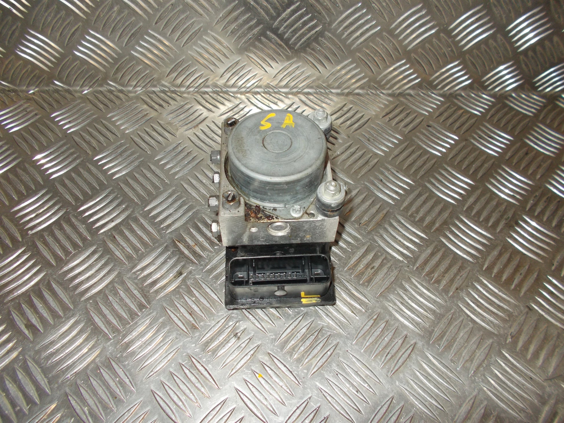 Fiat Grande Punto Abs Pumpe Med OEM Nr. 0265232267 Fra Fiat Ophugger