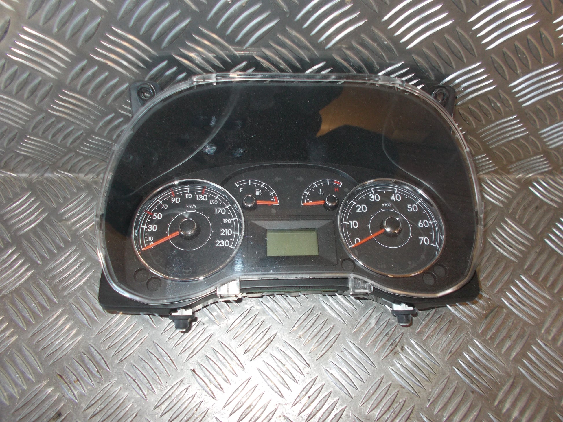 Fiat Grande Punto Speedometer - Instrument Med OEM Nr. 51828069 Fra Fiat Ophugger
