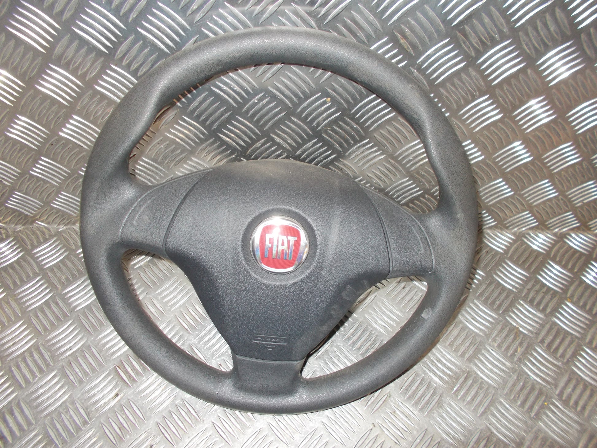 Fiat Grande Punto Rat Med OEM Nr. Ophugger Fra Fiat Ophugger