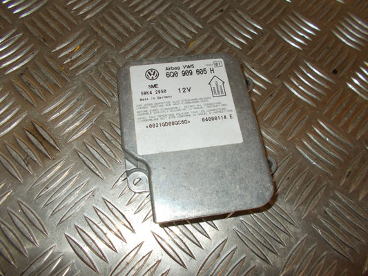 Skoda Fabia Airbag Elboks Med OEM Nr. 6Q0909605H Fra Skoda Ophugger