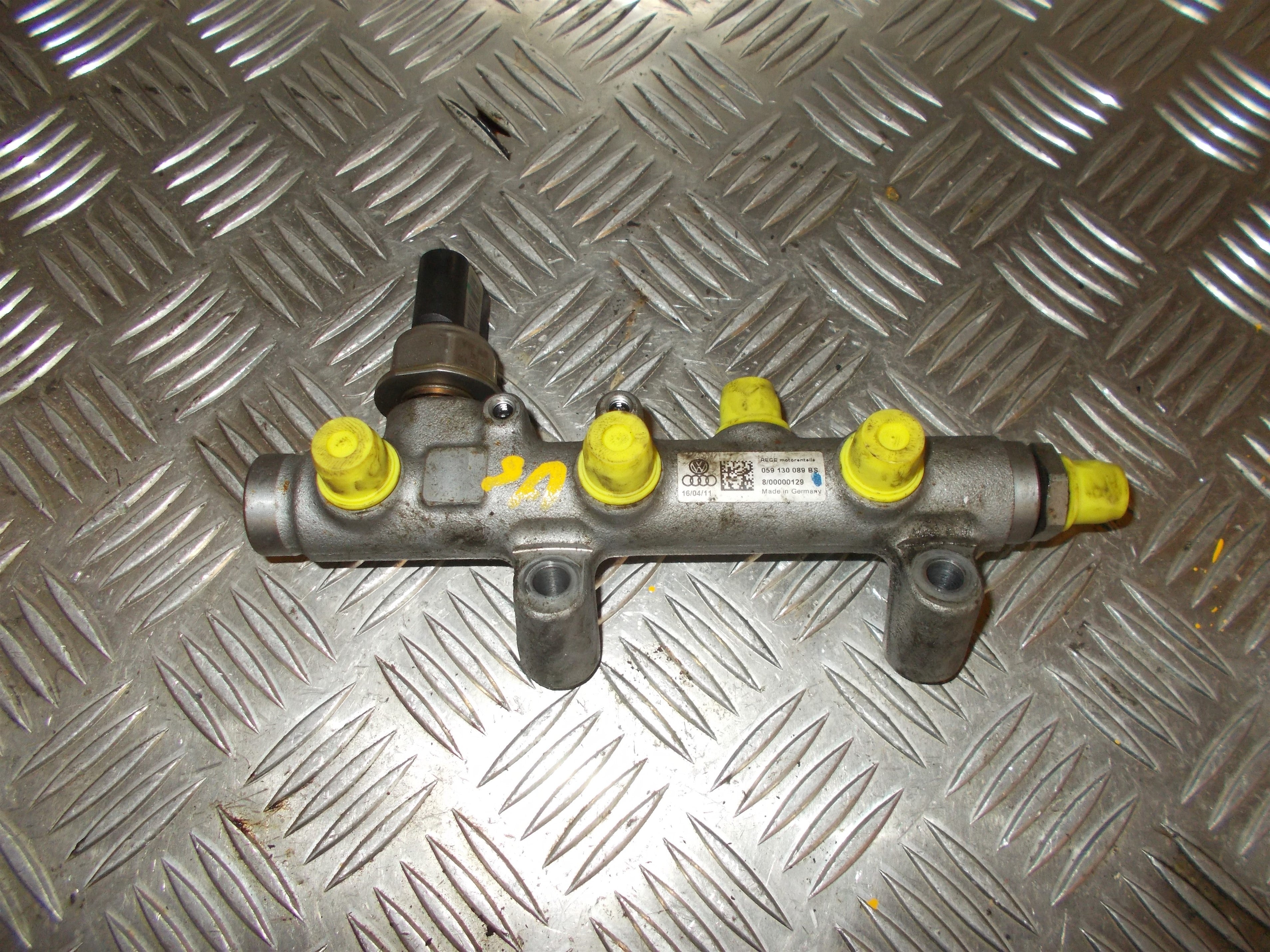 Audi A6 Rail Bro Med OEM Nr. 059130089BS Fra Audi Ophugger