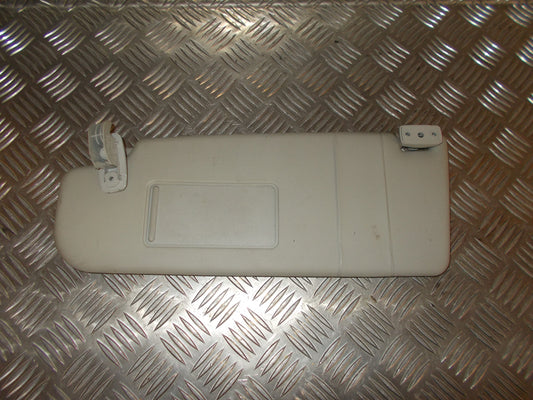 Skoda Octavia Solskærm Med OEM Nr. 1Z0857551D Fra Skoda Ophugger