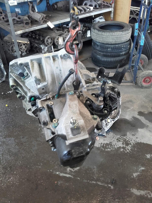 Nissan Micra K13 Gearkasse 5 Trin Med OEM Nr. 3201001Q4G Fra Nissan Ophugger