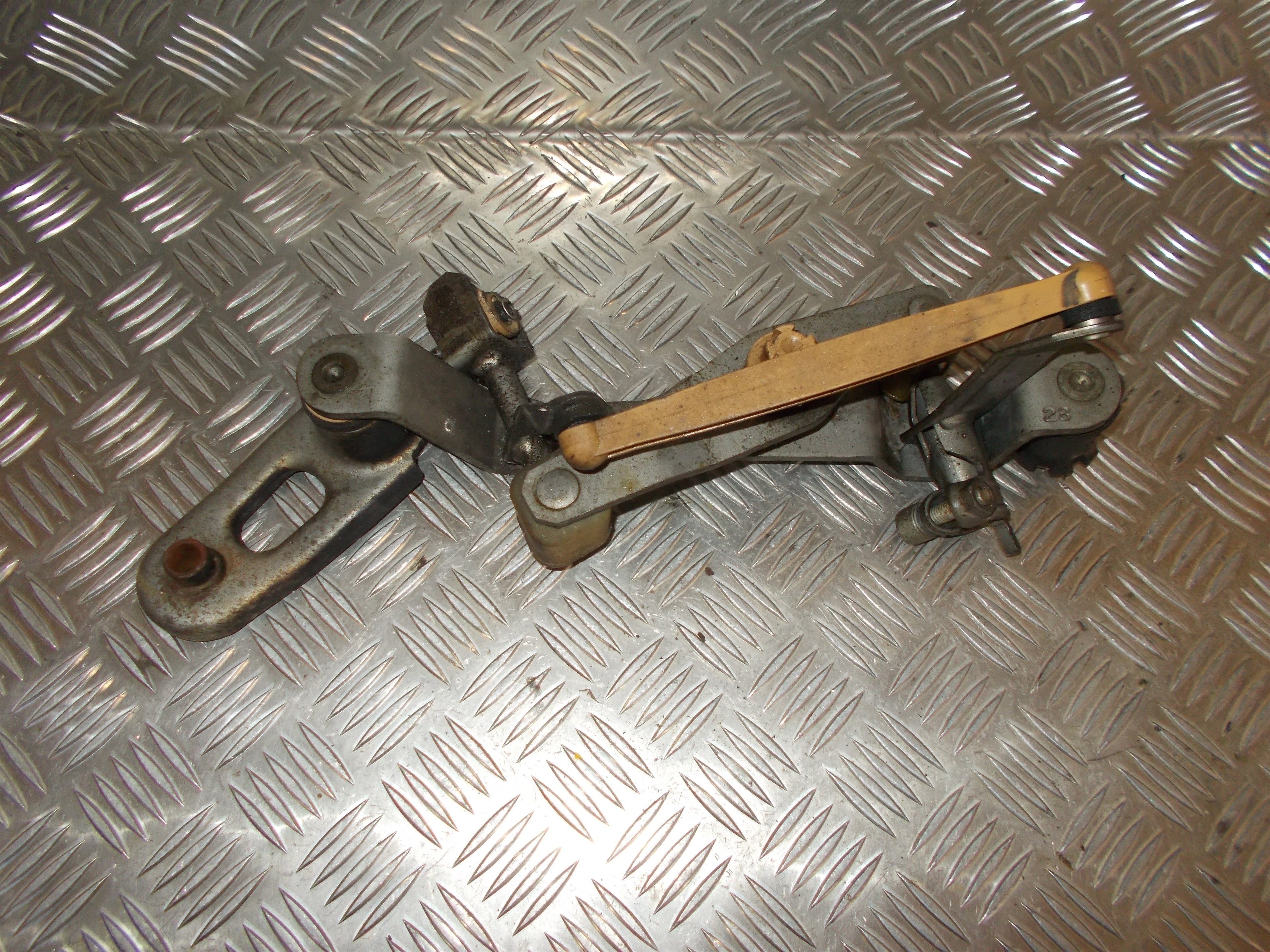 Opel Corsa D Gearskifte Med OEM Nr. Ophugger Fra Opel Ophugger