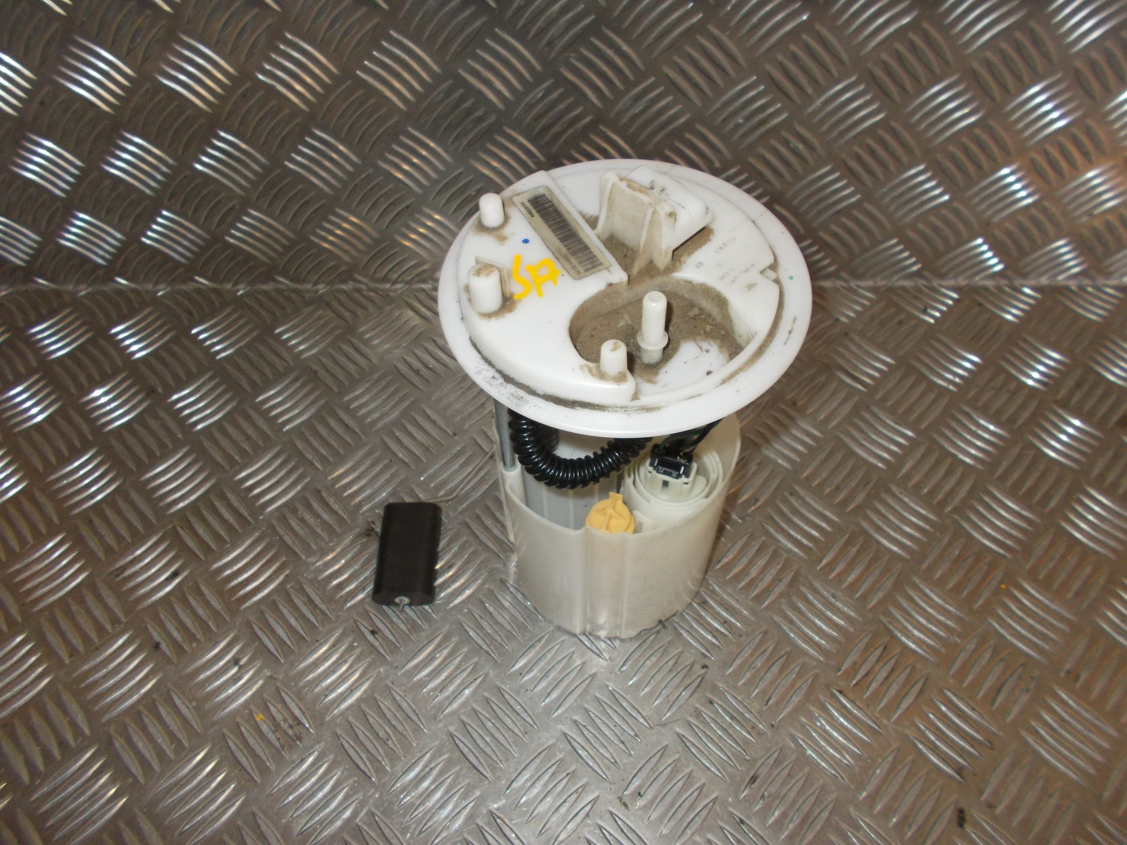 Opel Corsa D Benz/Brændstofpumpe El Med OEM Nr. 0580314130 Fra Opel Ophugger