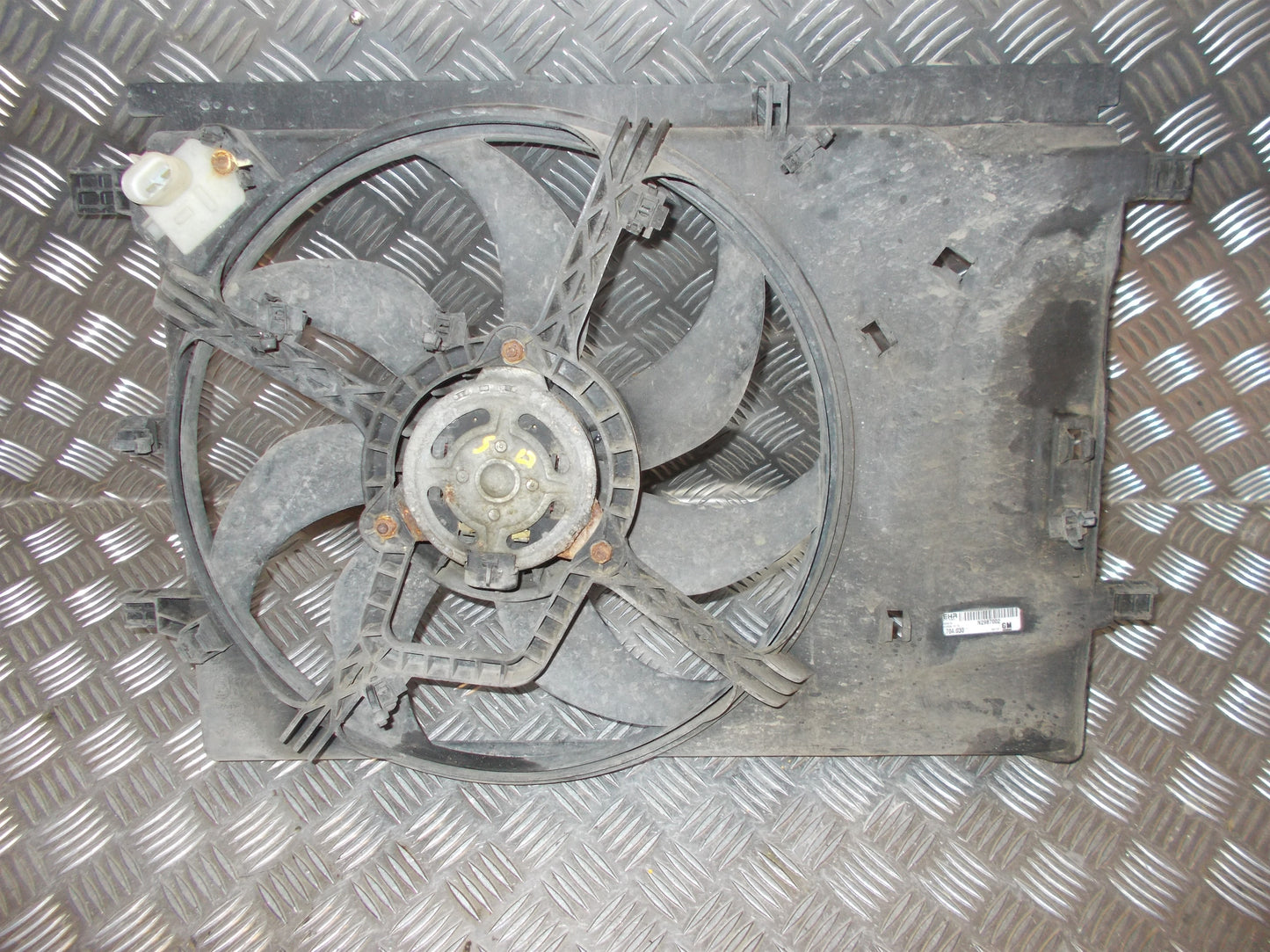 Opel Corsa D Kølerblæser El Med OEM Nr. N2987002 Fra Opel Ophugger