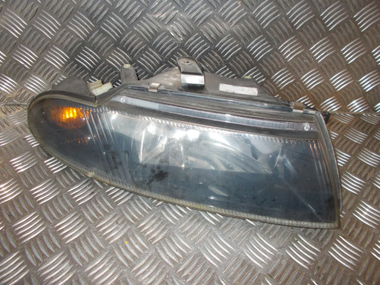 Mitsubishi Carisma Forlygte Med OEM Nr. MR972794 Fra Mitsubishi Ophugger