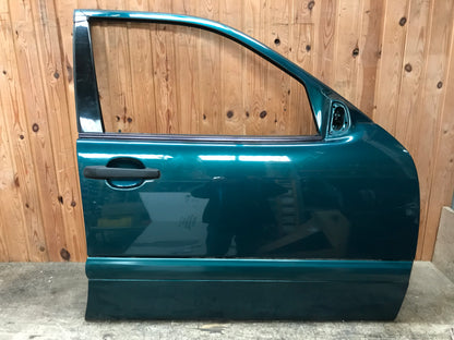 Mercedes E W210 Fordør H Med OEM Nr. Ophugger Fra Mercedes Ophugger