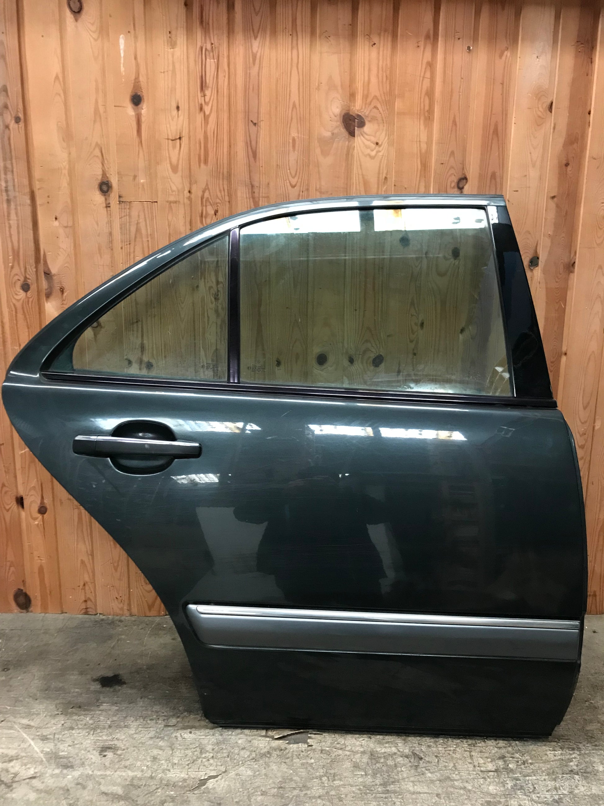 Mercedes E W210 Bagdør H Med OEM Nr. Ophugger Fra Mercedes Ophugger