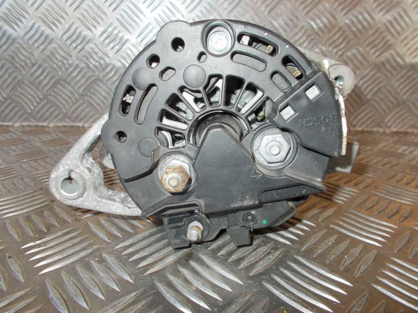Opel Astra G Generator Med OEM Nr. 0986041260 Fra Opel Ophugger