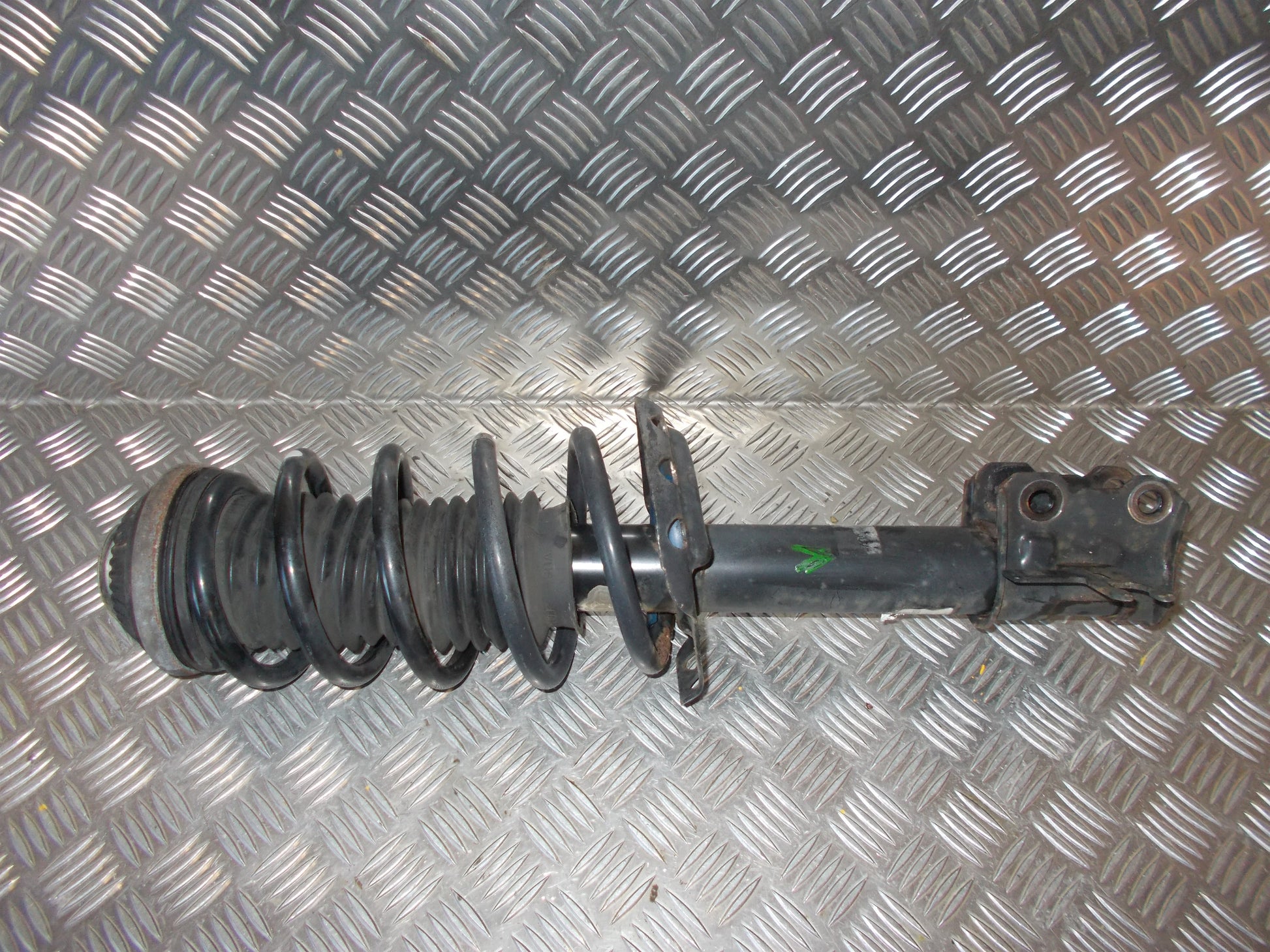 Opel Zafira B Fjederben For V Med OEM Nr. 24466540 Fra Opel Ophugger