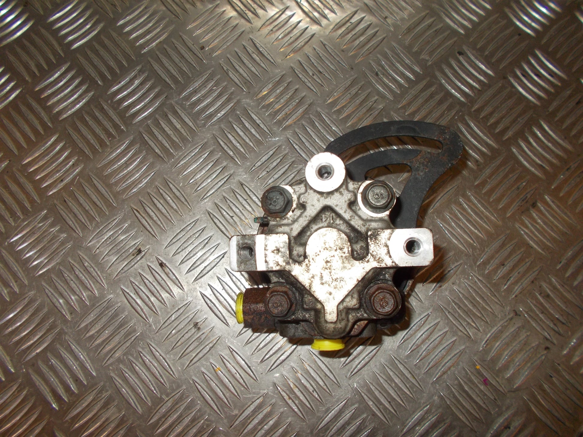 Chevrolet Spark Servopumpe Med OEM Nr. Ophugger Fra Chevrolet Ophugger