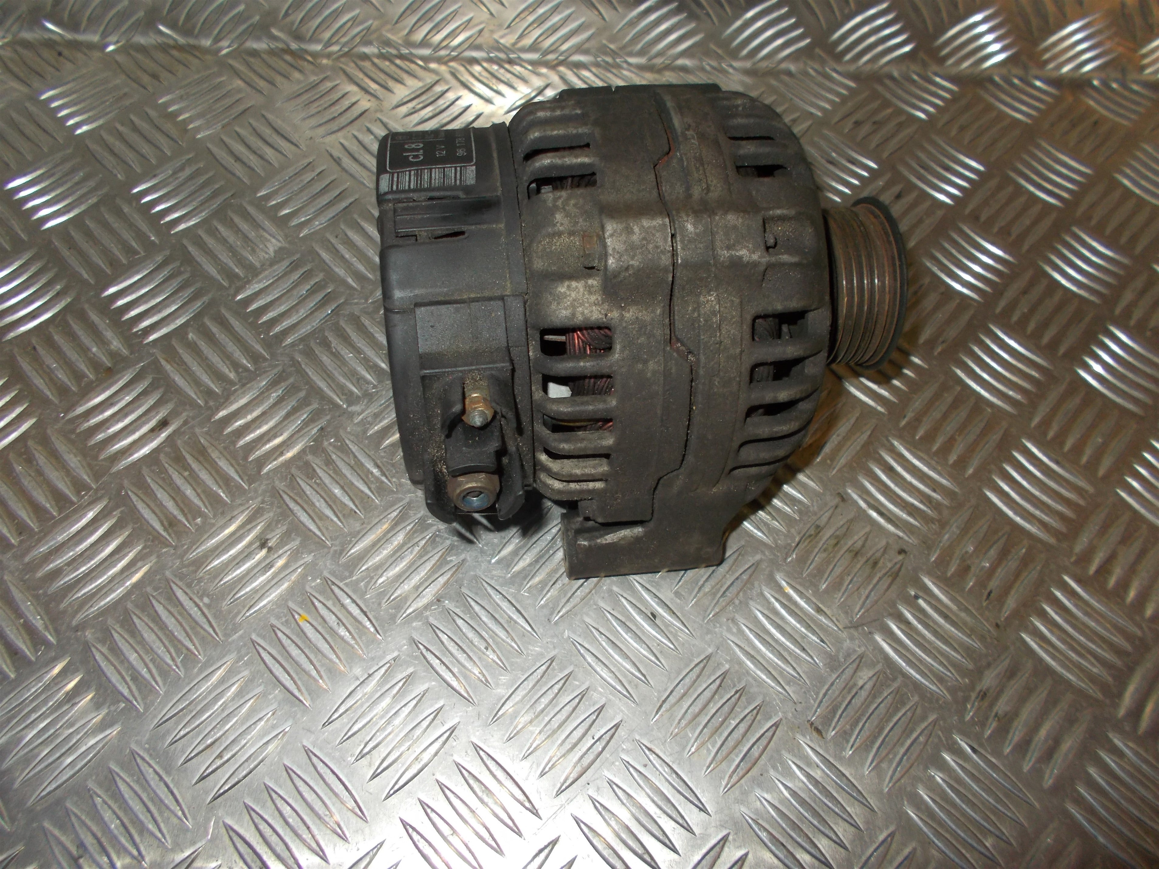 Citroen Berlingo Generator Med OEM Nr. 0986040220 Fra Citroen Ophugger