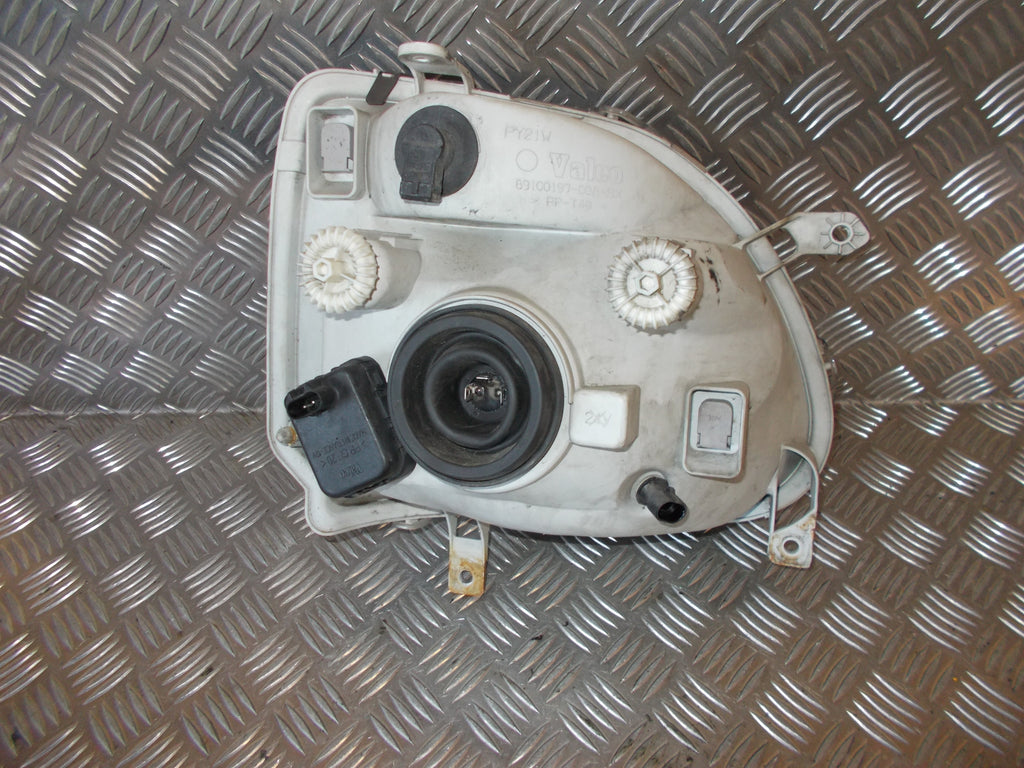 Suzuki Wagon R Forlygte Med OEM Nr. 3532183E00 Fra Suzuki Ophugger