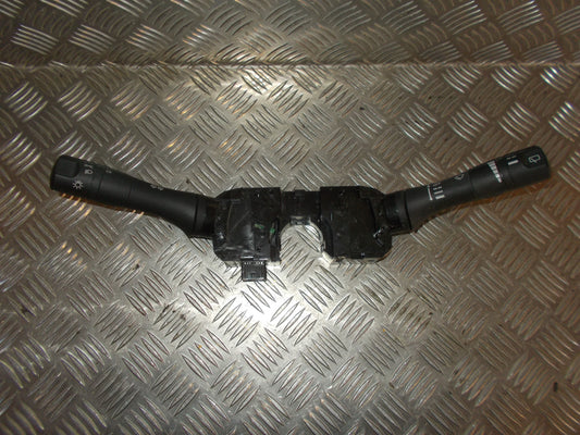Nissan Micra K13 Kontakt Combi Med OEM Nr. 14AMO Fra Nissan Ophugger