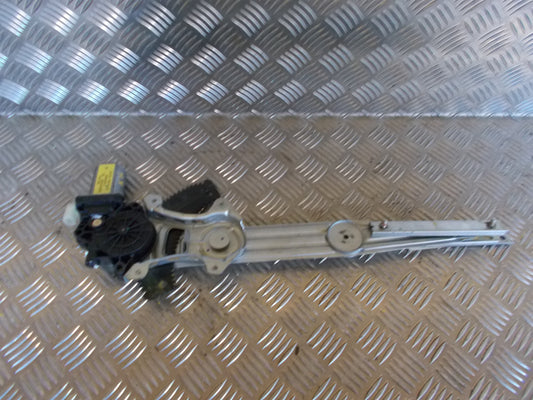 Nissan Micra K13 Rudemotor - Rudehejs Med OEM Nr. 827301HB1A Fra Nissan Ophugger