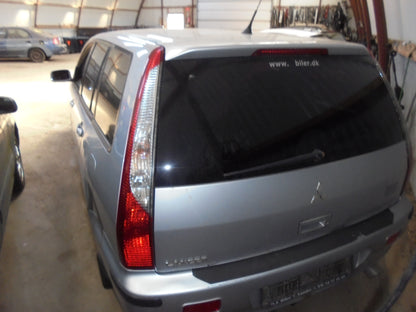 Mitsubishi Lancer Pluk-Selv-Bil Med OEM Nr. Ophugger Fra Mitsubishi Ophugger