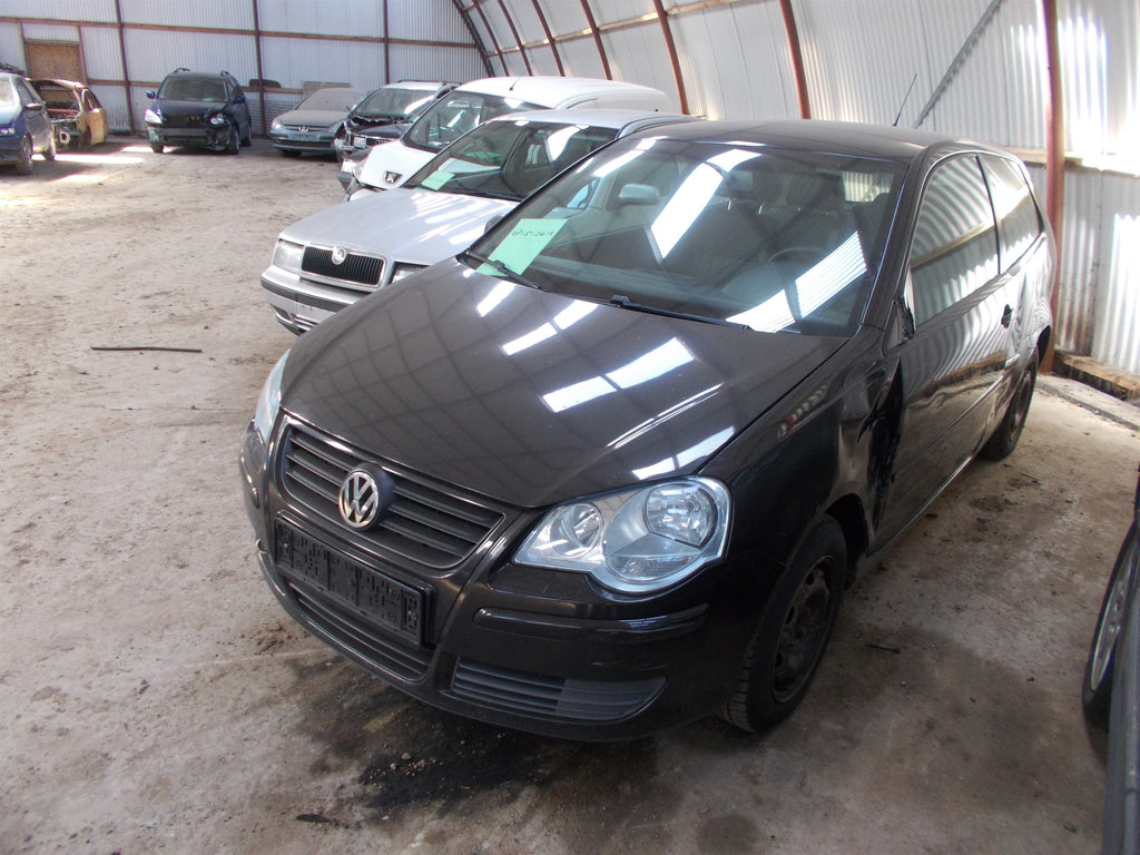 VW Polo 9N Pluk-Selv-Bil Med OEM Nr. Ophugger Fra VW Ophugger