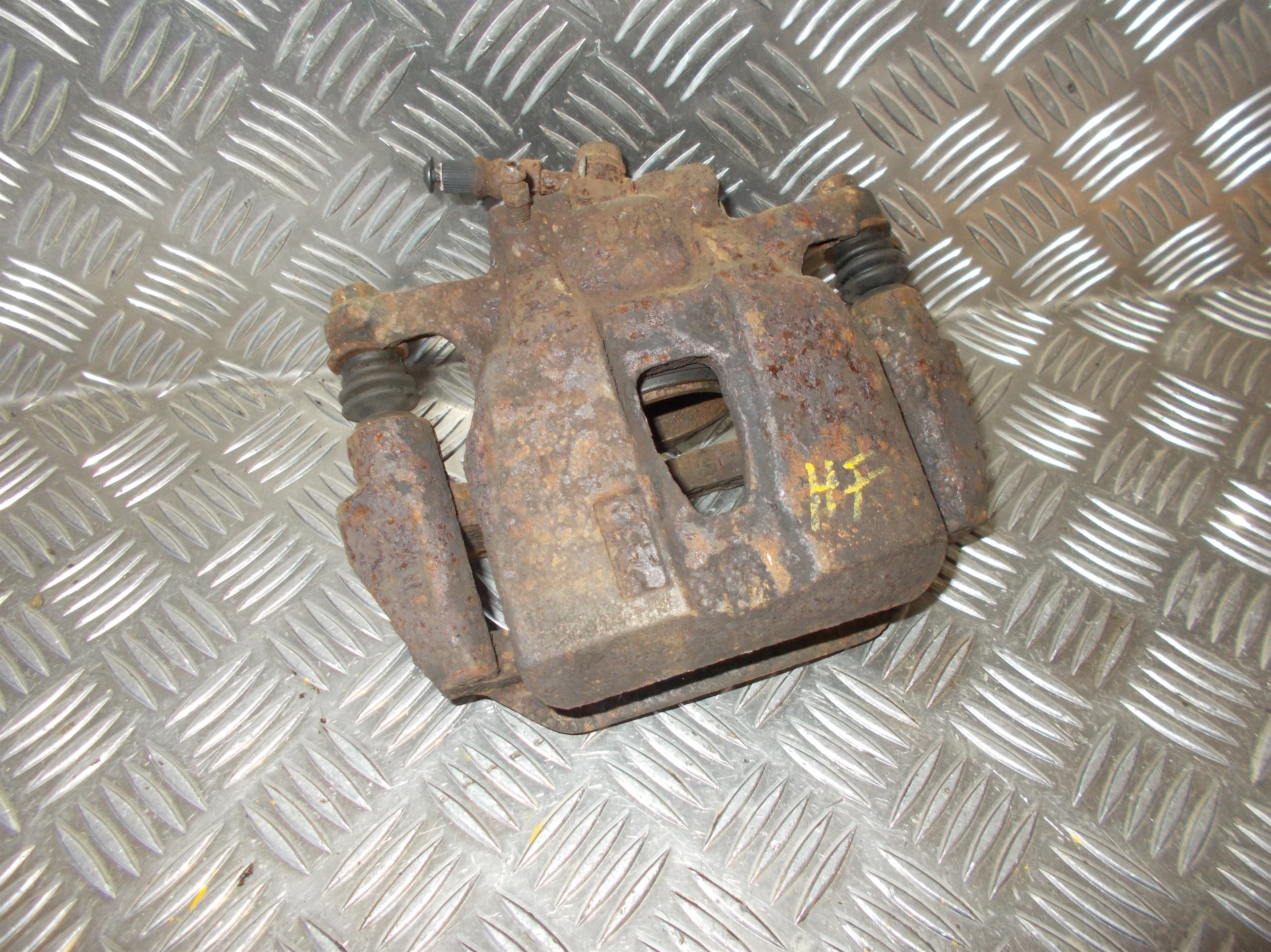 Toyota Avensis Verso Bremsekaliber Vf Med OEM Nr. Ophugger Fra Toyota Ophugger