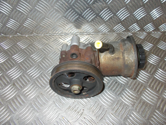 Toyota Avensis Verso Servopumpe Med OEM Nr. 4432044080 Fra Toyota Ophugger