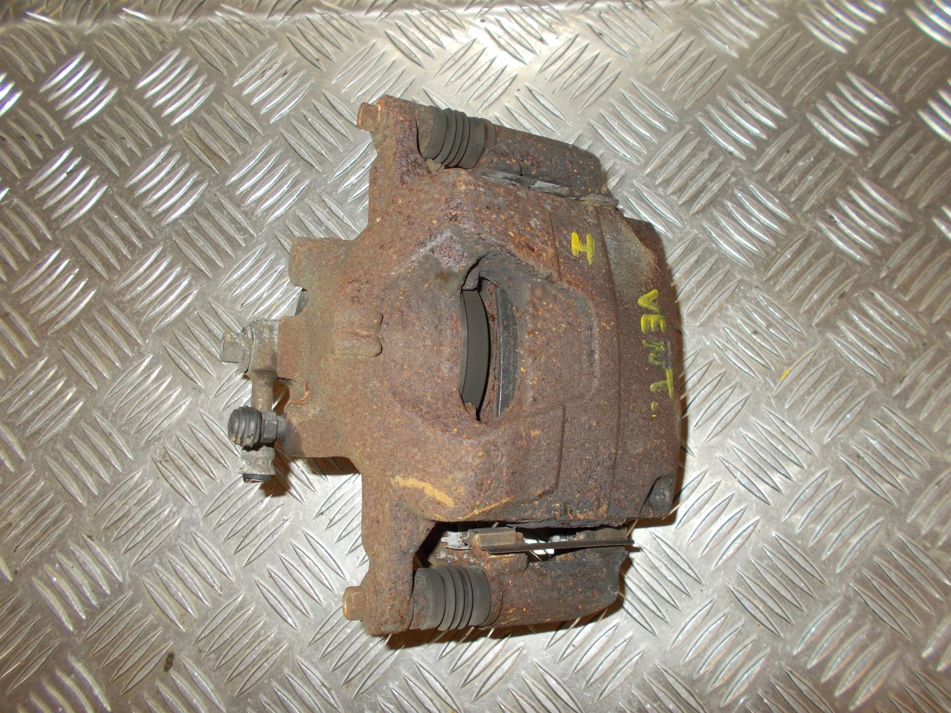 Opel Astra J Bremsekaliber HF Med OEM Nr. 13301227 Fra Opel Ophugger