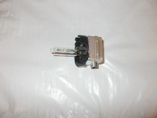 Opel Astra J Led / Xenon Pære Med OEM Nr. OSRAMD1S Fra Opel Ophugger