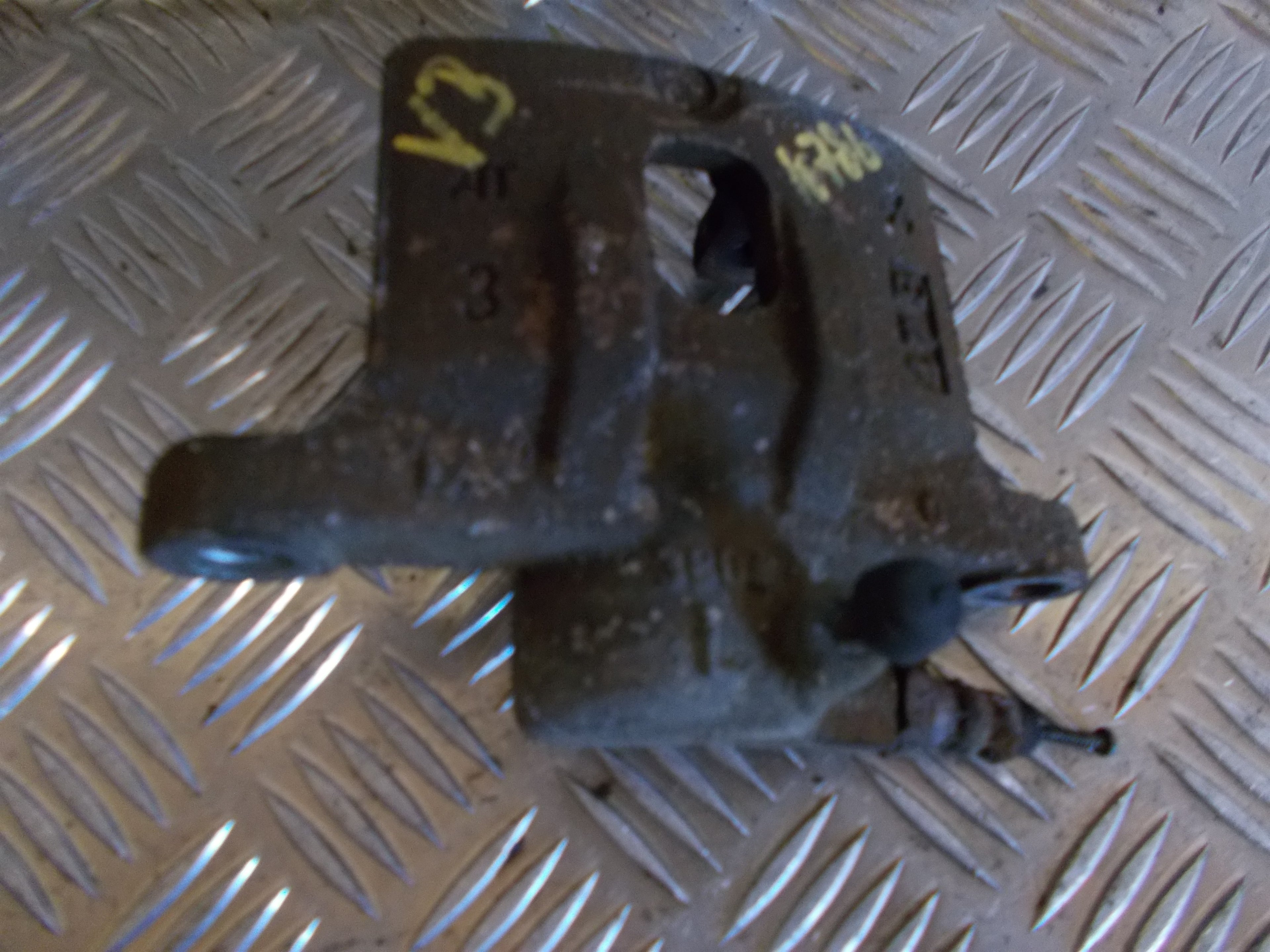 Mitsubishi Lancer Bremsekaliber Vb Med OEM Nr. MR955065 Fra Mitsubishi Ophugger