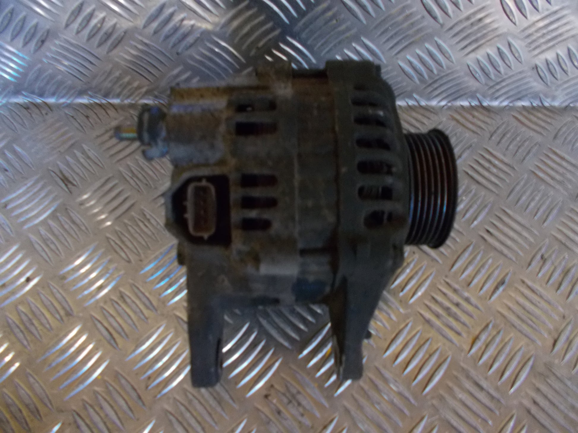 Mitsubishi Lancer Generator Med OEM Nr. A3TB6091 Fra Mitsubishi Ophugger