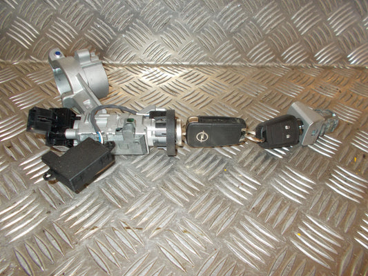 Opel Astra J Ratlås Med OEM Nr. 2276558 Fra Opel Ophugger