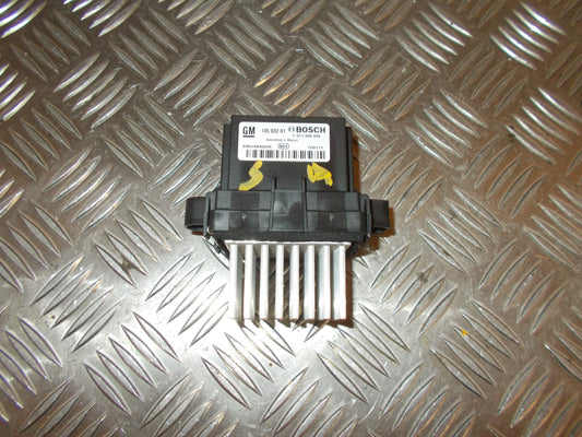 Opel Astra J Varmemodstand Med OEM Nr. 13503201 Fra Opel Ophugger