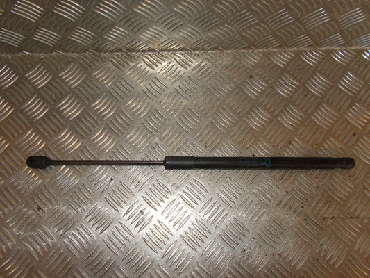 Opel Astra J Bagklapsdæmper Med OEM Nr. 93867088 Fra Opel Ophugger