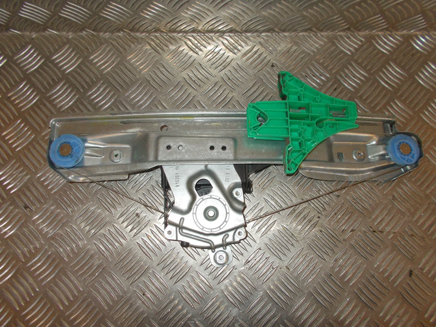 Opel Astra J Rudemotor - Rudehejs Med OEM Nr. 915722103 Fra Opel Ophugger