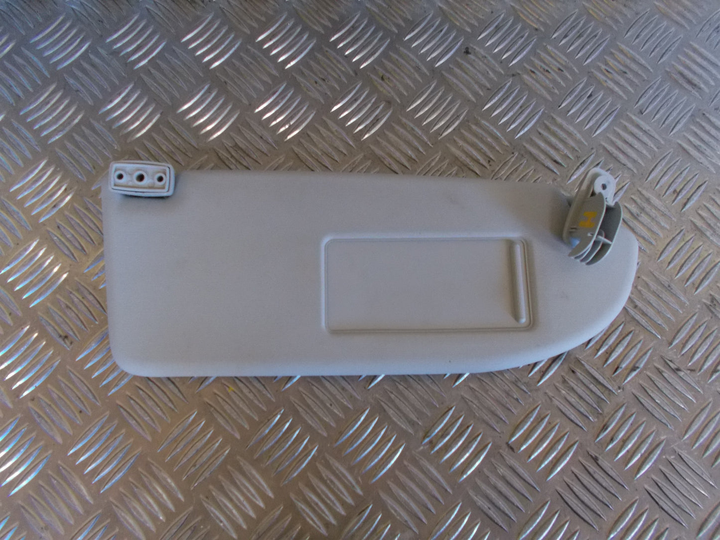 Seat Ibiza 6J Solskærm Med OEM Nr. 6L0857552E Fra Seat Ophugger