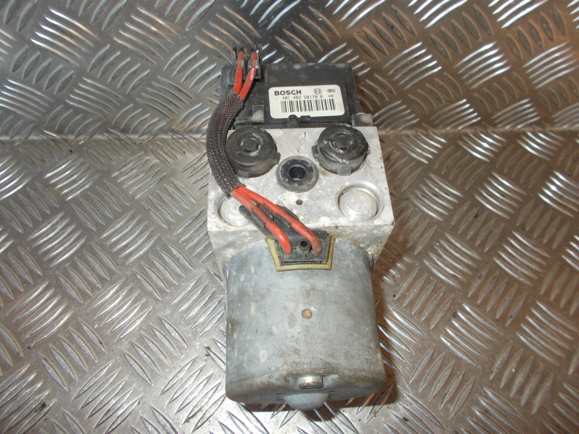 Ford Transit Forhj. ABS Pumpe Med OEM Nr. 40148250179640 Fra Ford Ophugger