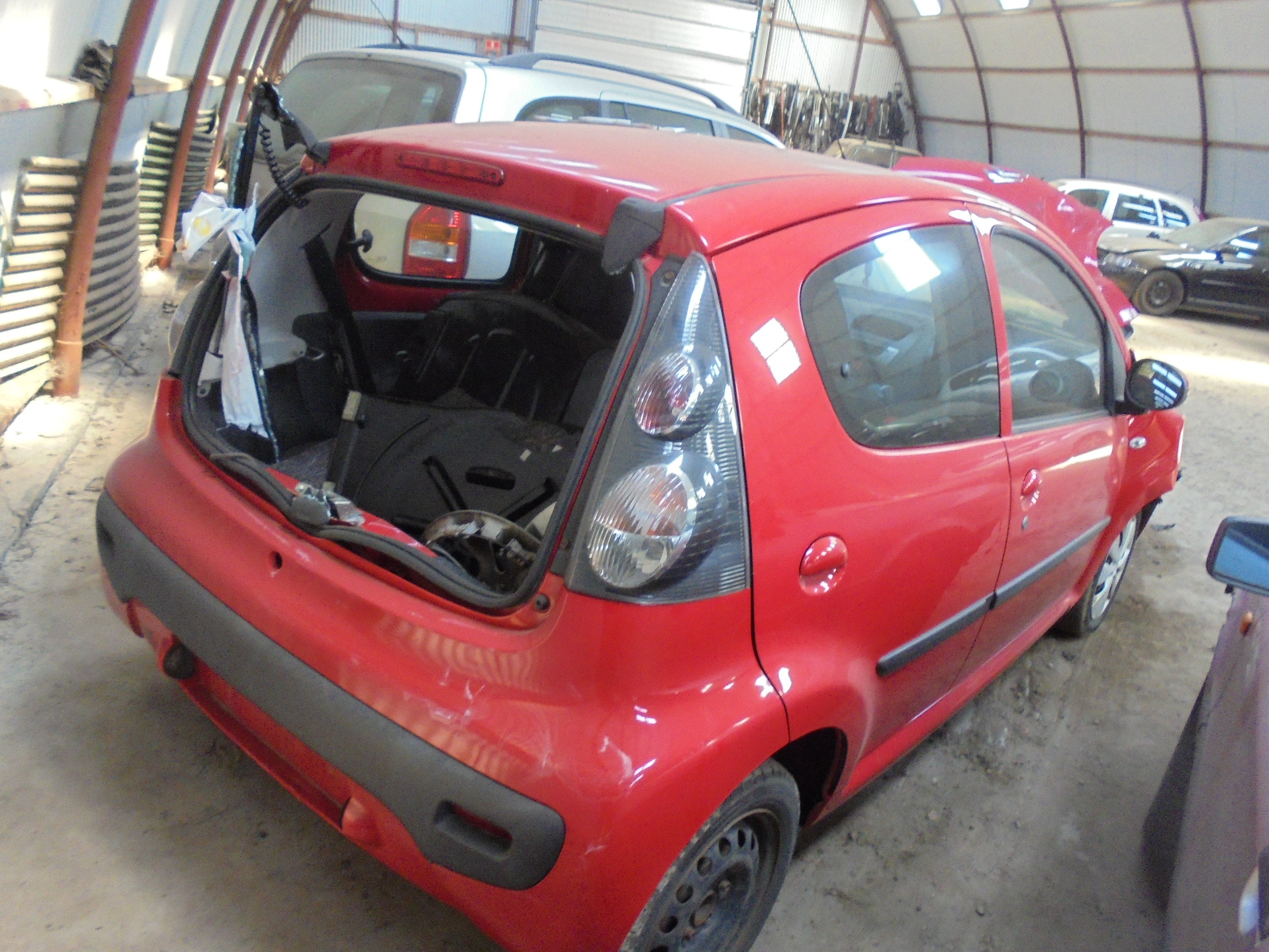 Citroen C1 Pluk-Selv-Bil Med OEM Nr. Ophugger Fra Citroen Ophugger