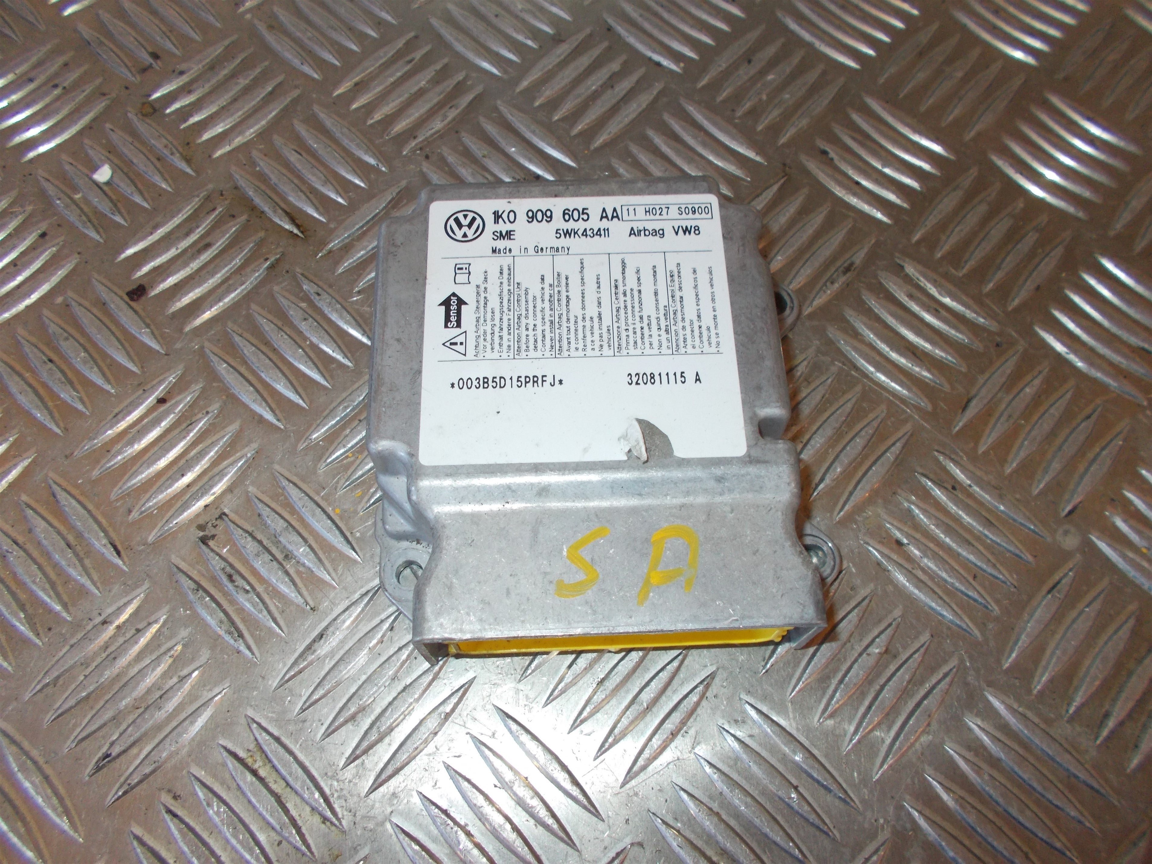Skoda Octavia Airbag Elboks Med OEM Nr. 1K0909605AA0Q2 Fra Skoda Ophugger
