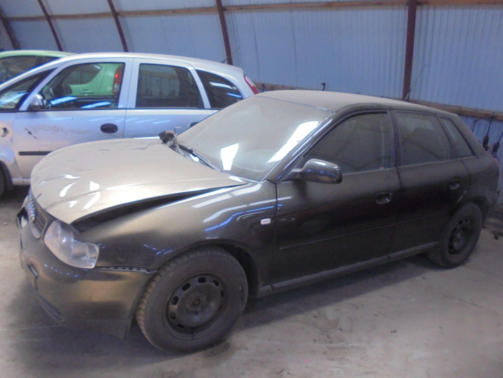 Audi A3 8L Pluk-Selv-Bil Med OEM Nr. WAUZZZ8L23A022609 Fra Audi Ophugger