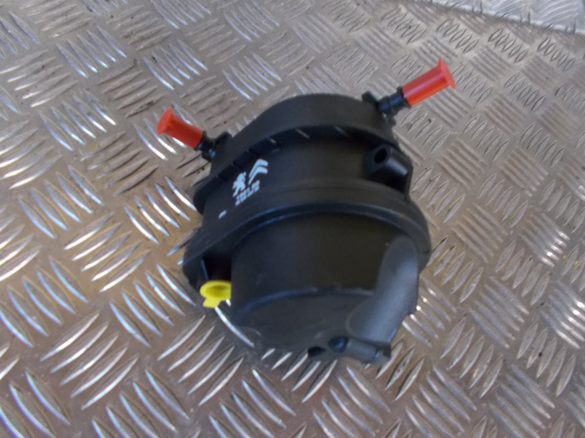 Citroen Nemo Brændstoffilter Konsol Med OEM Nr. Ophugger Fra Citroen Ophugger