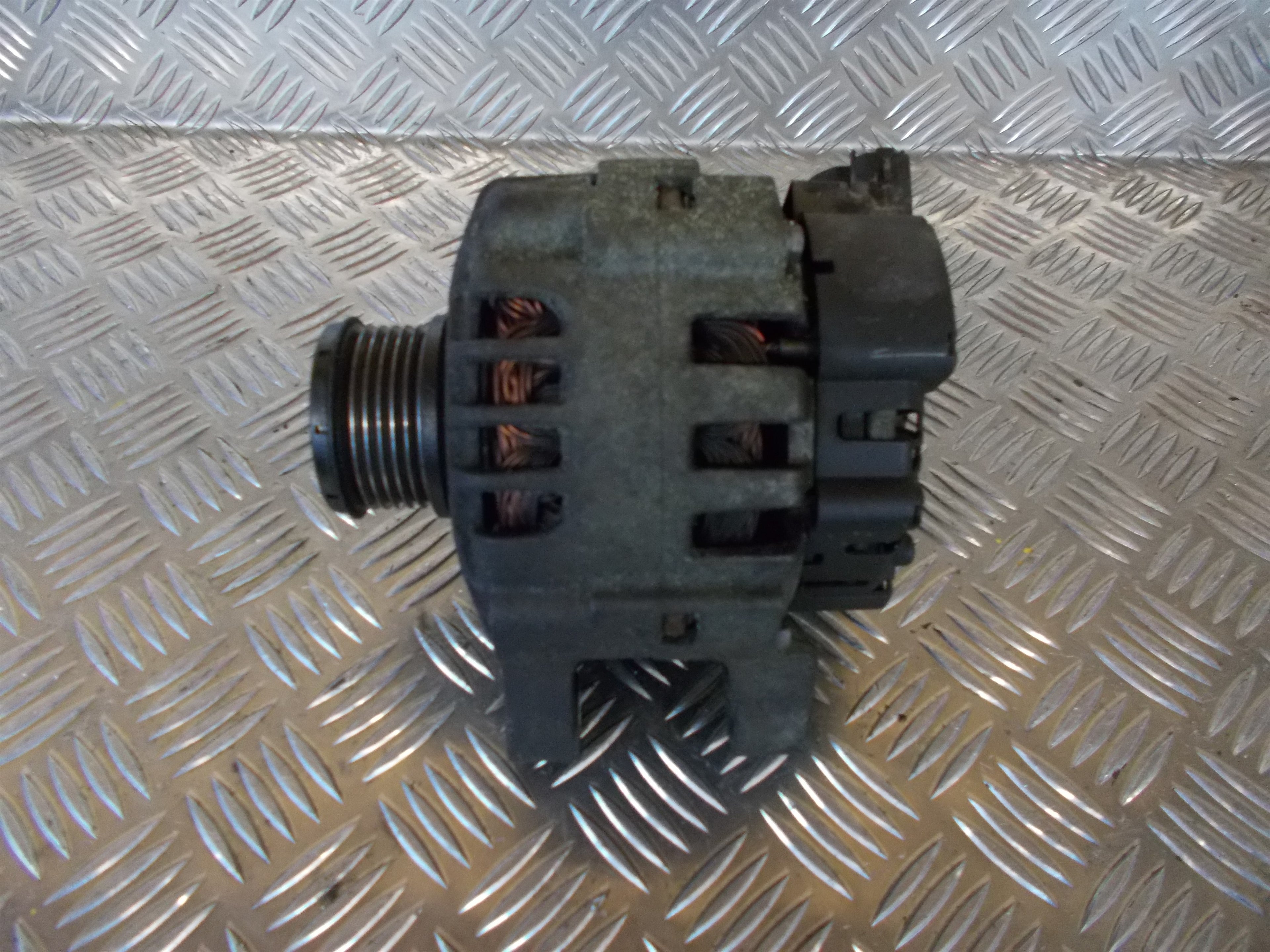 Citroen Nemo Generator Med OEM Nr. 9663647980 Fra Citroen Ophugger